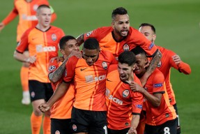 kaiyun sports 欧篮联赛程吃紧，马德里竞技今晨手感冰凉，引发热议，身体对抗强度拉满